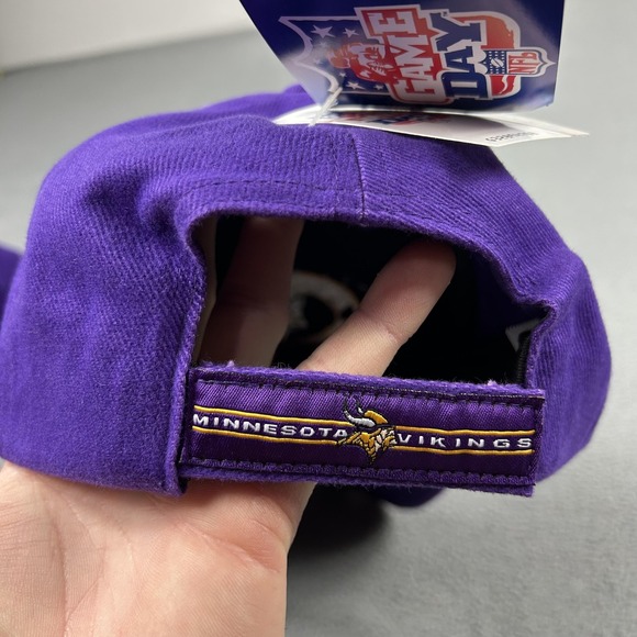 Vintage Minnesota Vikings Hat Cap Strap Back One Size Purple NFL Football 90s - Picture 6 of 9
